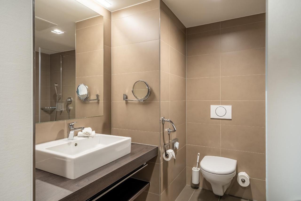 Artos Hotel 3*